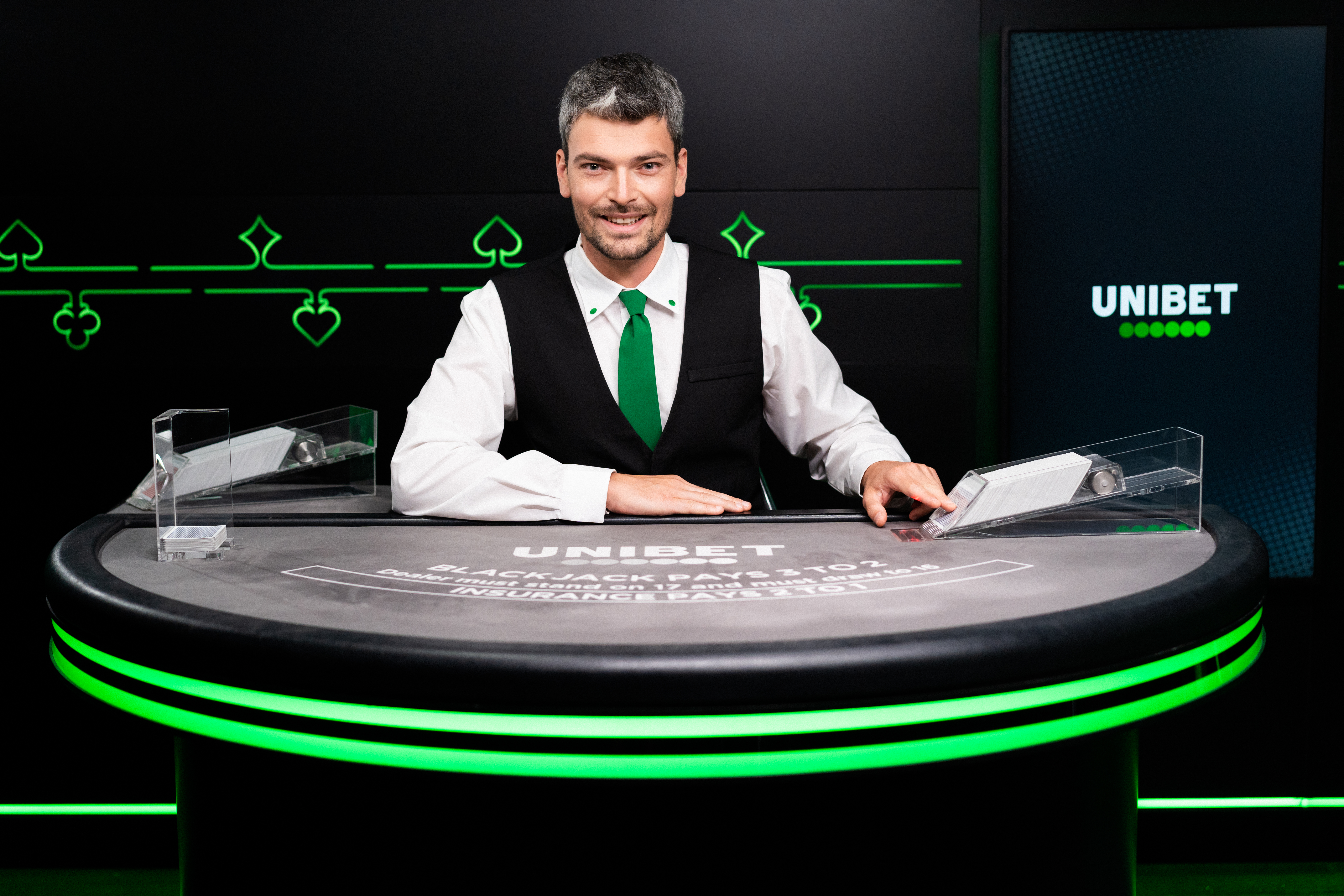 Waarom Live Blackjack een gamechanger is voor online kaartspelliefhebbers